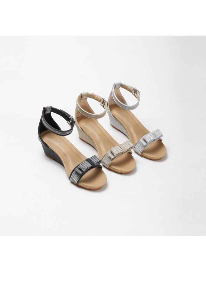 KUYING Sandals Are A Versatile Summer Item  - Image 2