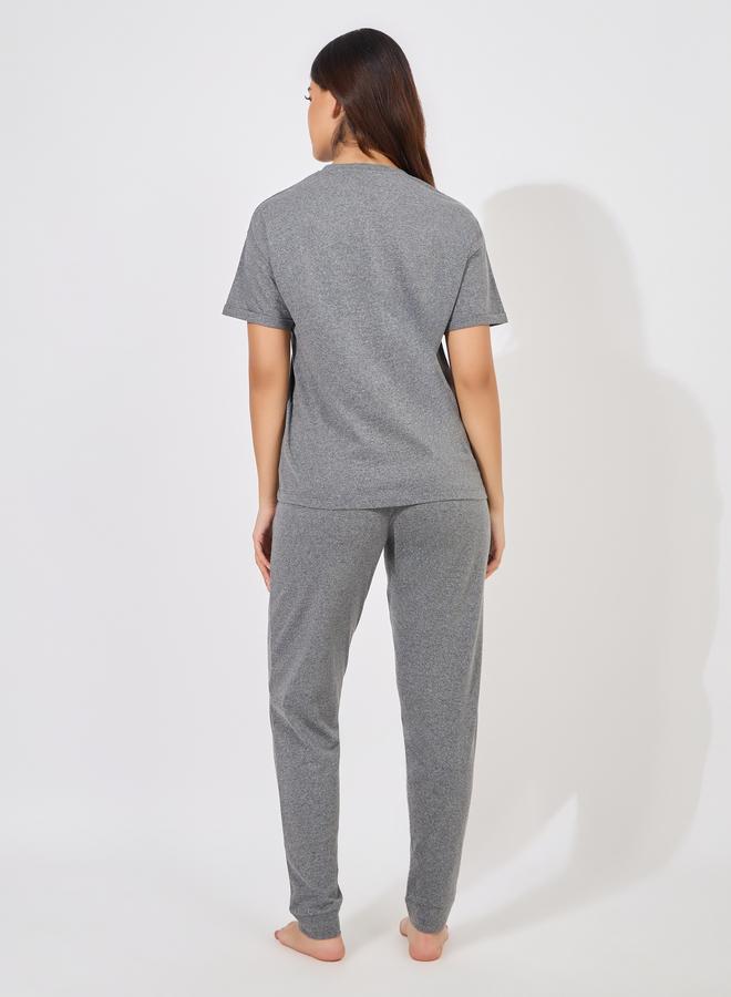 Styli Heart Graphic Drop Shoulder T-Shirt and Cuffed Pyjama Set - Image 5