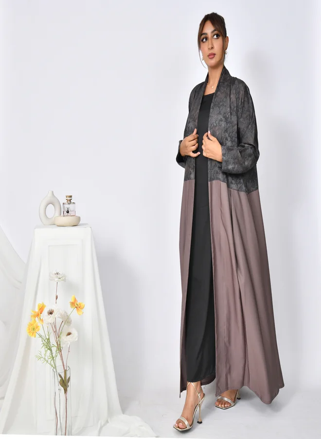 HAWRAA ABAYA Half-cloche abaya with a printed fabric and a side pleat