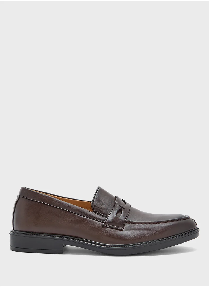 Robert Wood Saddle Detail Formal Loafers