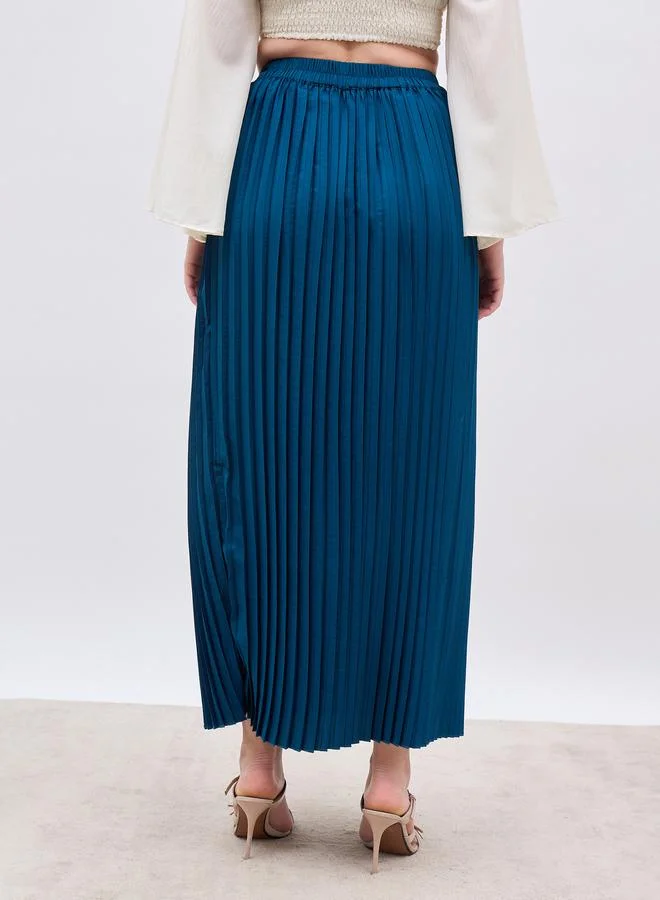 Styli Styli Pleated Flared Maxi Skirt