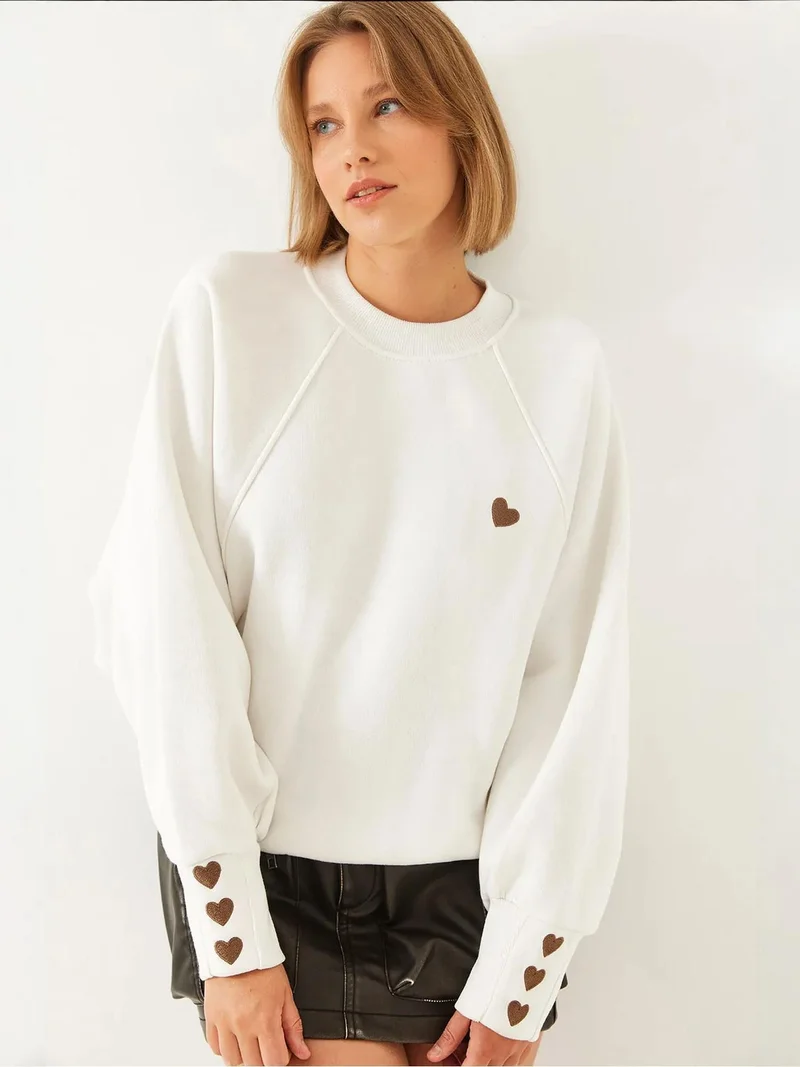 LUCCI Embroidered Crew Neck Long Sleeve Sweatshirt