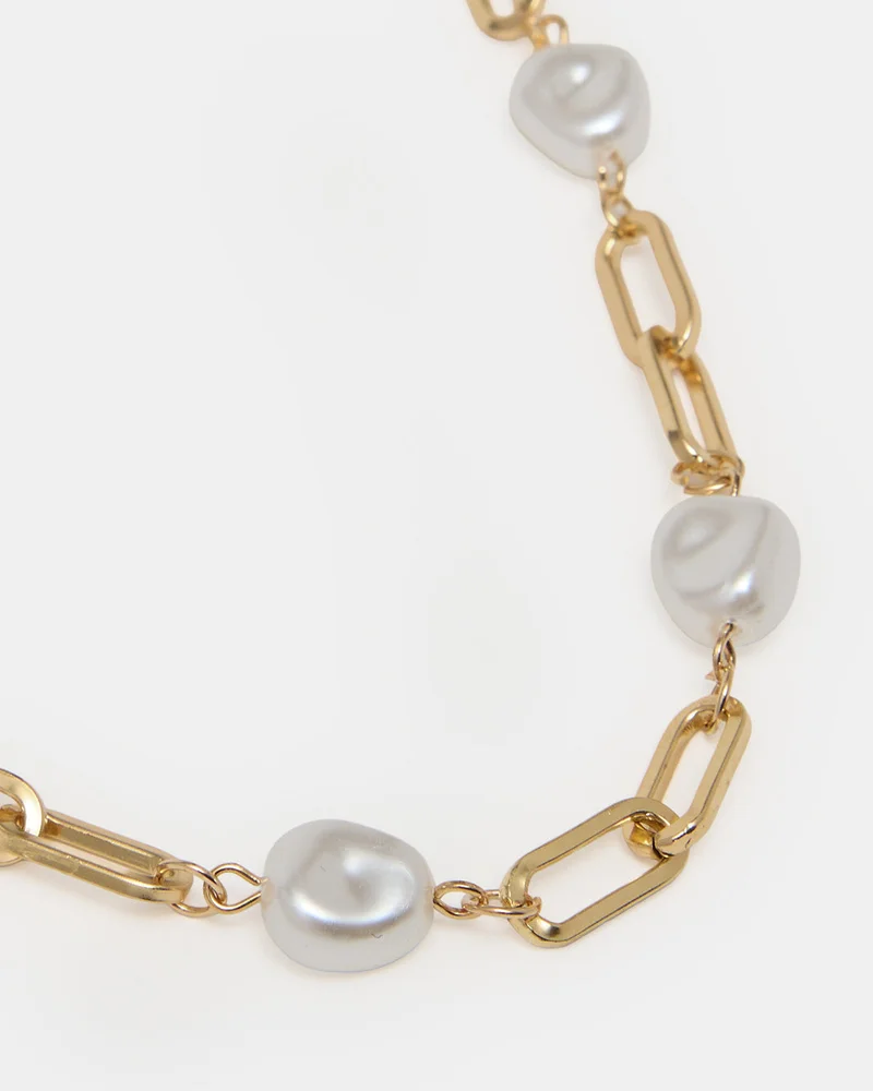 REDTAG Women Gold Necklace Set with Earrings