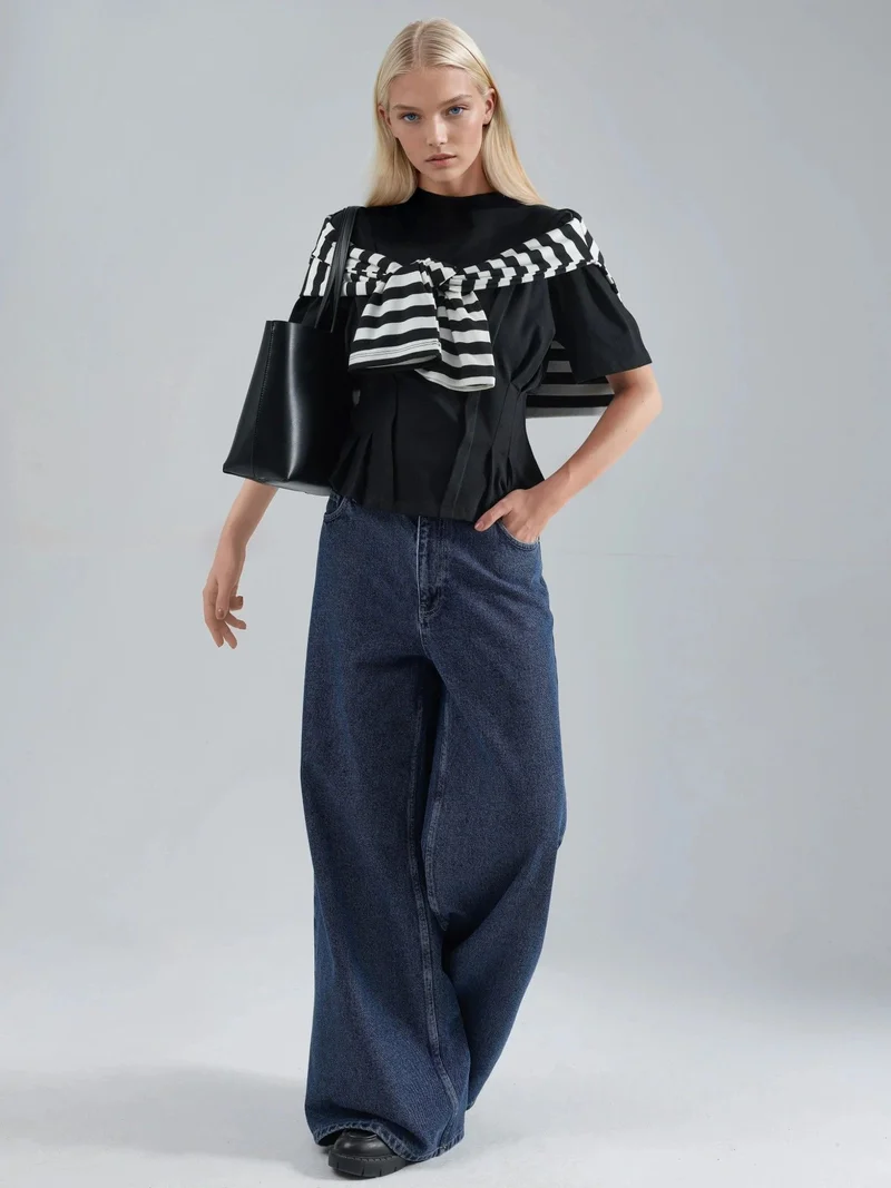 هيكاب تي شيرت بياقة دائرية بقصة ضيقة