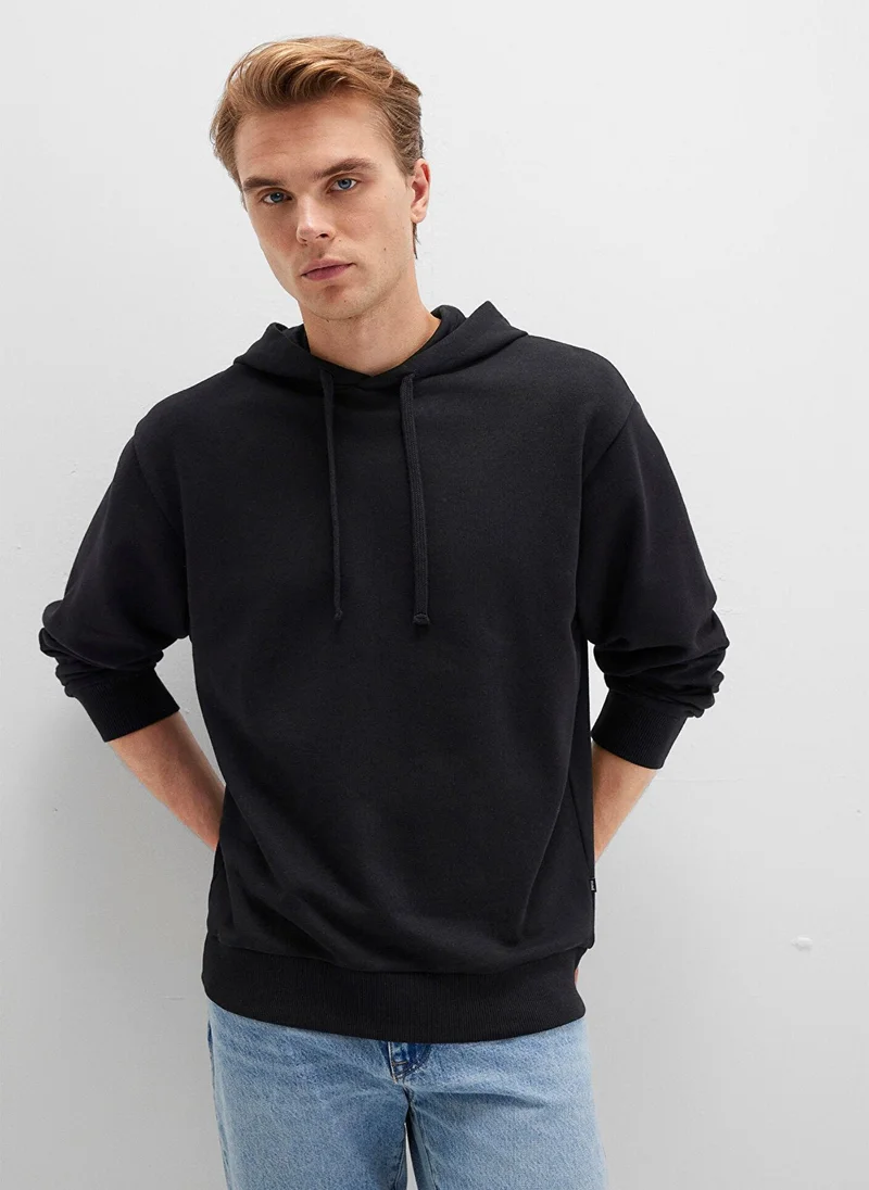 Mavi Solid Pullover Hoodie