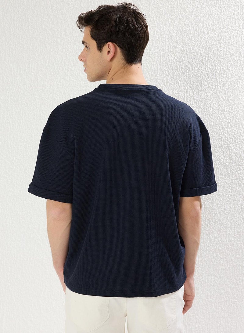 trendyol Basic Navy Blue Relaxed Textured Cut Waffles Pocket Labeled Short Sleeve T-shirt - Image 2