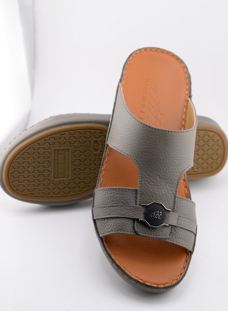 النهام صندل عربي يدوي فاخر | جلد نقي ونعل PU | حرفة أصيلة - Image 3