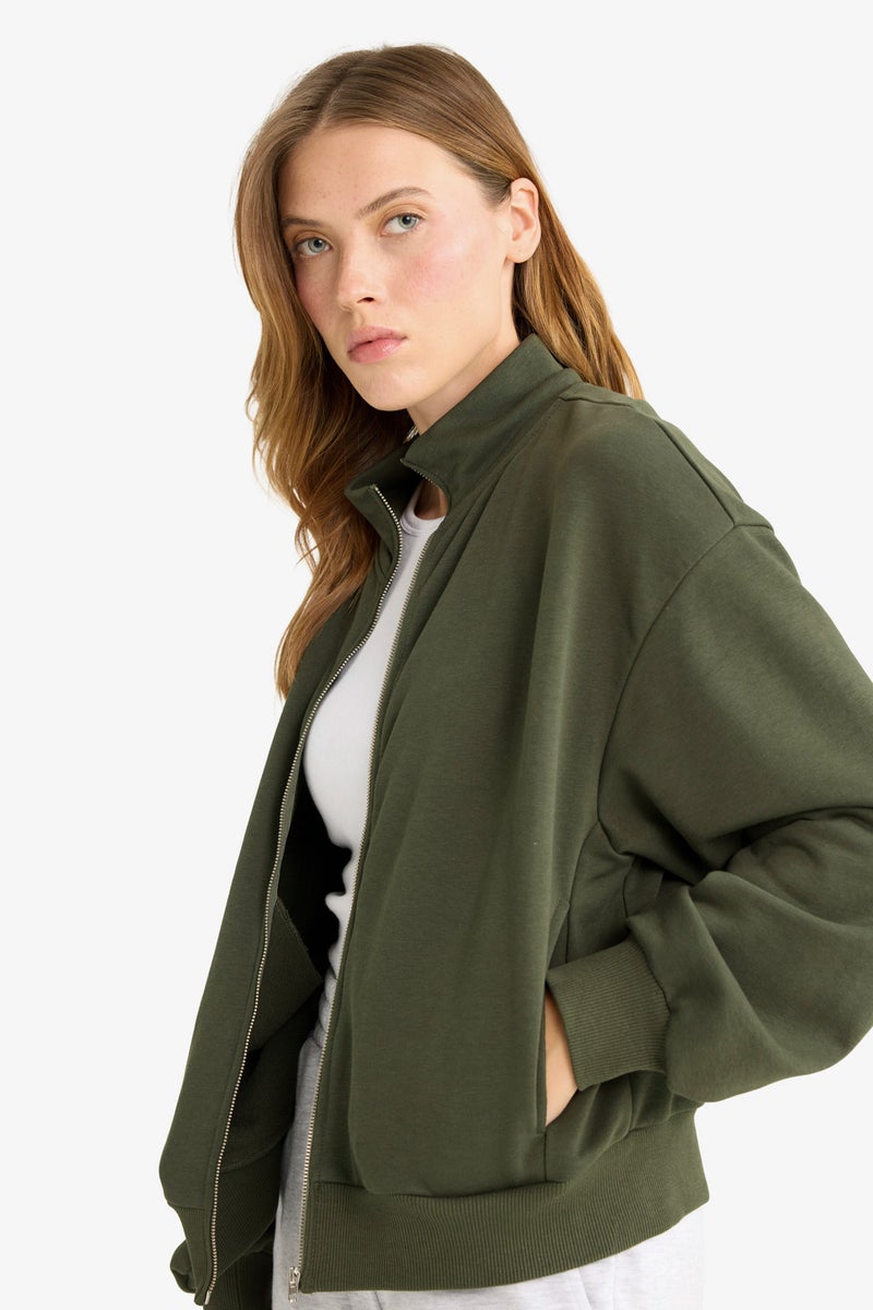 ديفاكتو كارديجان نسائي بقصّة عادية - Image 4