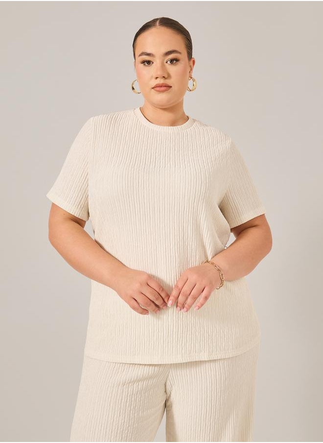 Styli Plus Size Crinkle Knit Short Sleeve Top and Straight Leg Pants Co-Ords  - Image 2