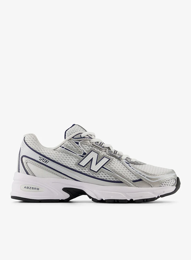 740 Sneakers