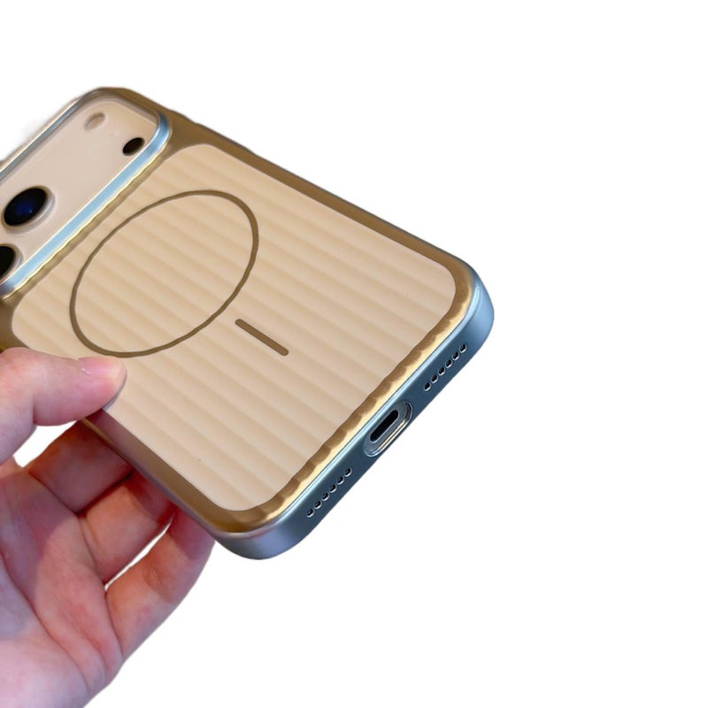 غطاء واقي بPC لـ iPhone 15 / 15 Plus / 15 Pro / 15 Pro Max مع حماية من السقوط ومغناطيس قوي مع مقاوم للصدمات مع ملمس ناعم مع ملمس غير لامع باللون Silver مغناطيسي - ModaStar - Image 5
