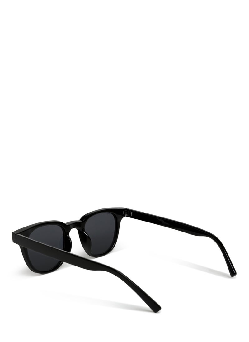 London Rag - Square Cut Wayfarer Sunglasses in Black - Image 1