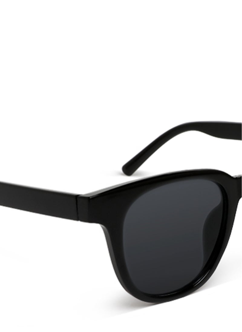 London Rag - Square Cut Wayfarer Sunglasses in Black - Image 1