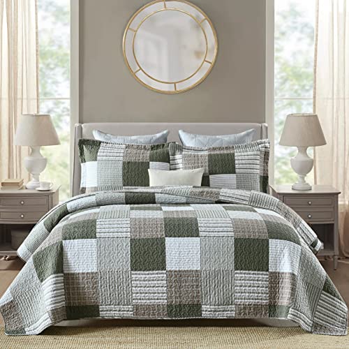 PANGUSHAN 100% Cotton Quilt Set Queen Size, Patchwork Plaid Queen Quilt Bedding Set Bedspreads, Farmhouse Lightweight Comforter Reversible Quilt, Green/Moonbeam Bed Spread for Queen Bed, 3 Pieces - Image 1