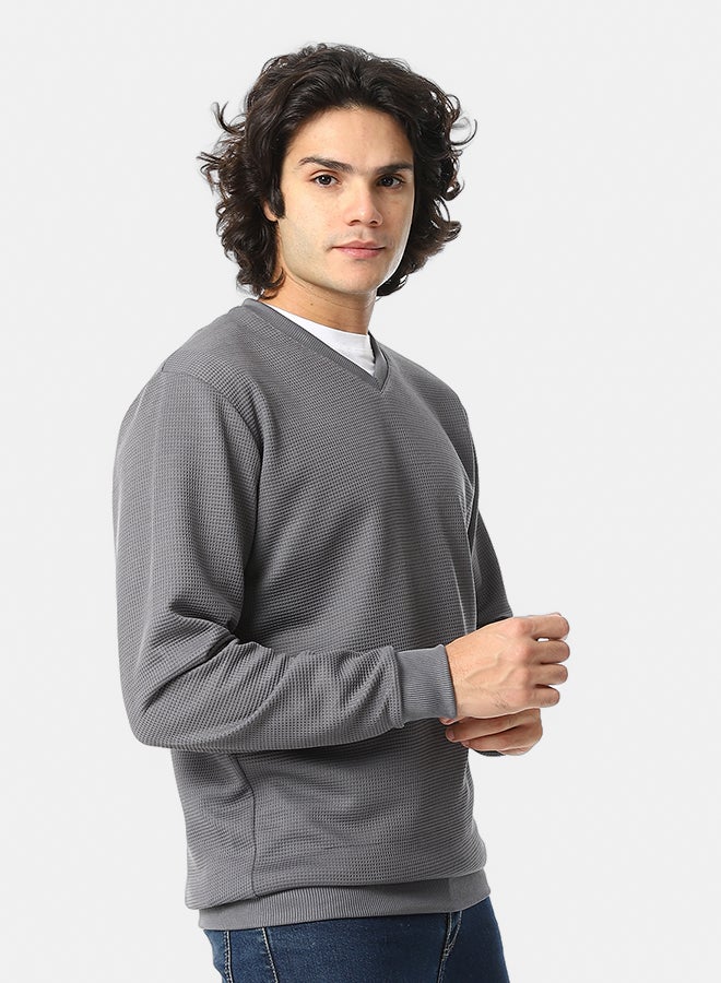 Red Circle V-Neck Fog Knitted Pullover - Image 2