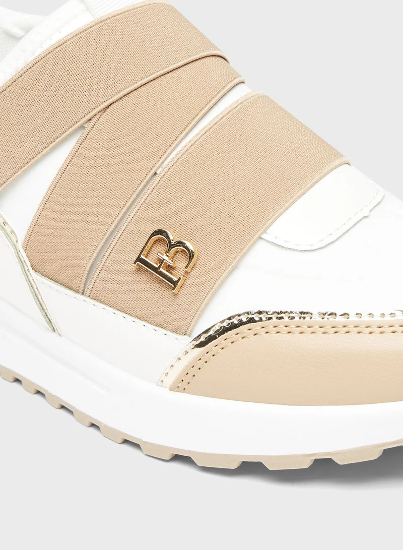 shoexpress Casual Shoes
