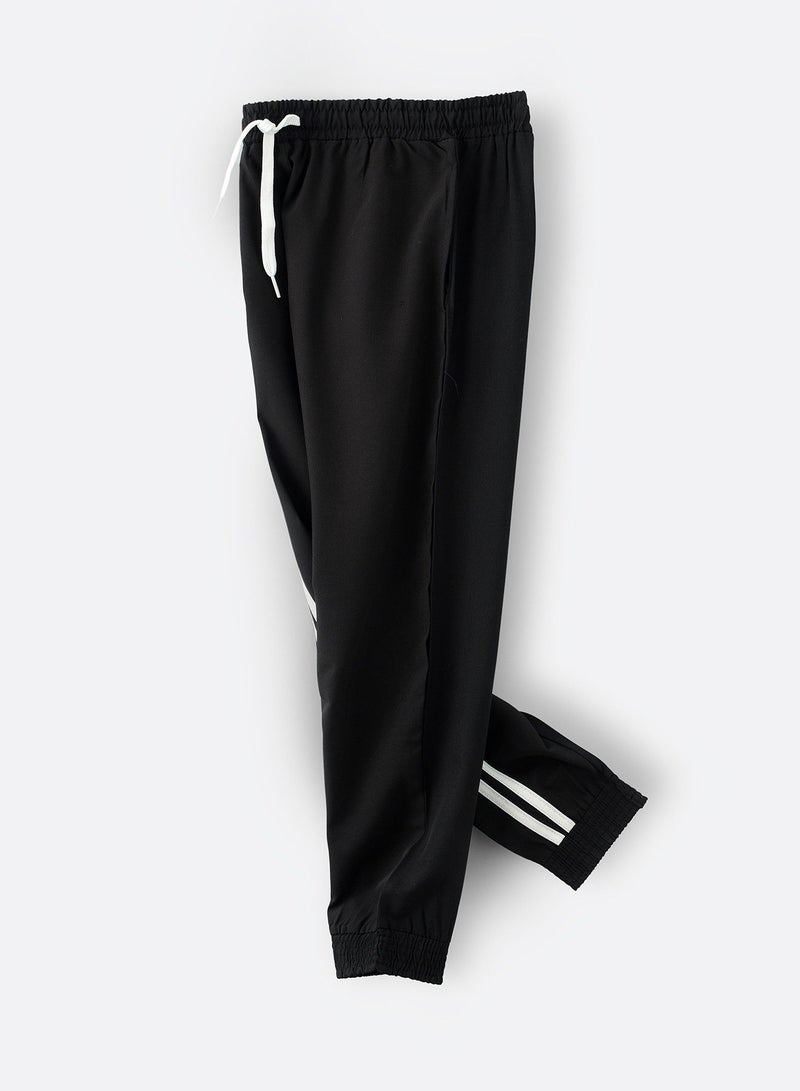 JAM Knit jogger with stripe at side seam - Image 3