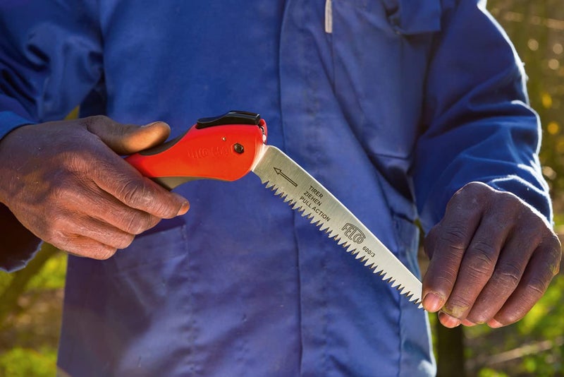 Felco Folding Saw (F 600) - Classic Tree Pruning Saw with Pull-Stroke Action, Red - Image 4