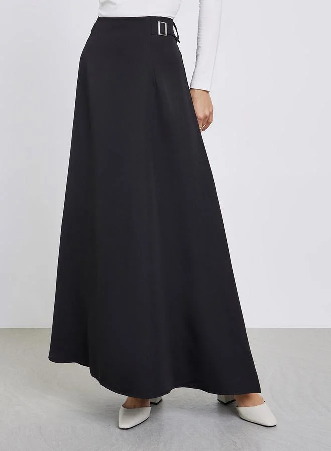 Styli Black A-Line Maxi Skirt with Buckle Detail
