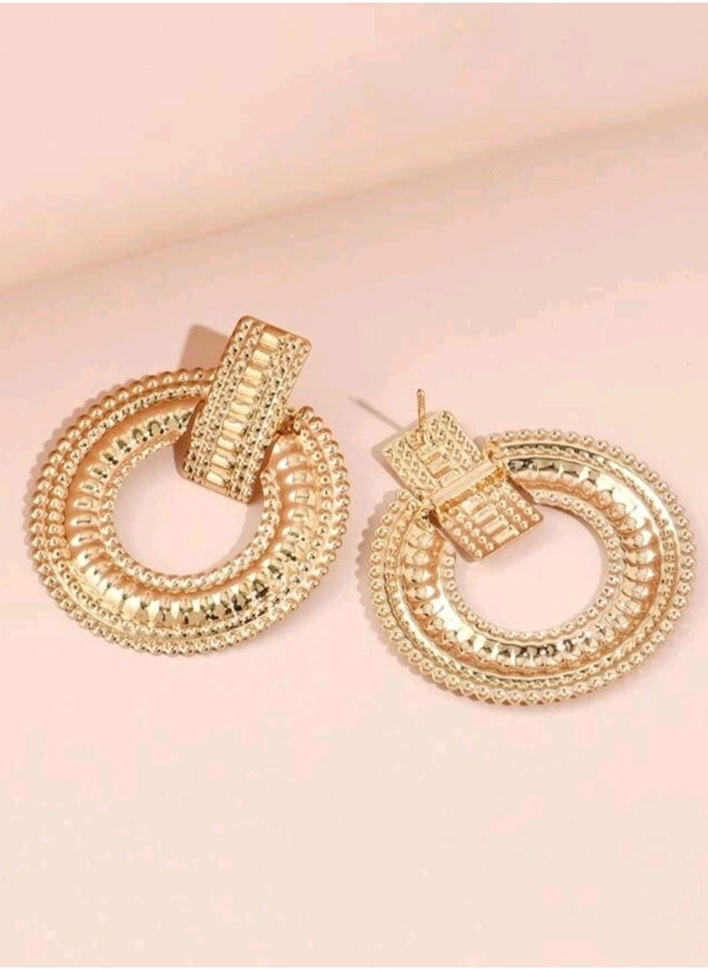 Shein Textured Metal Hoop Earrings Gold  - Image 4