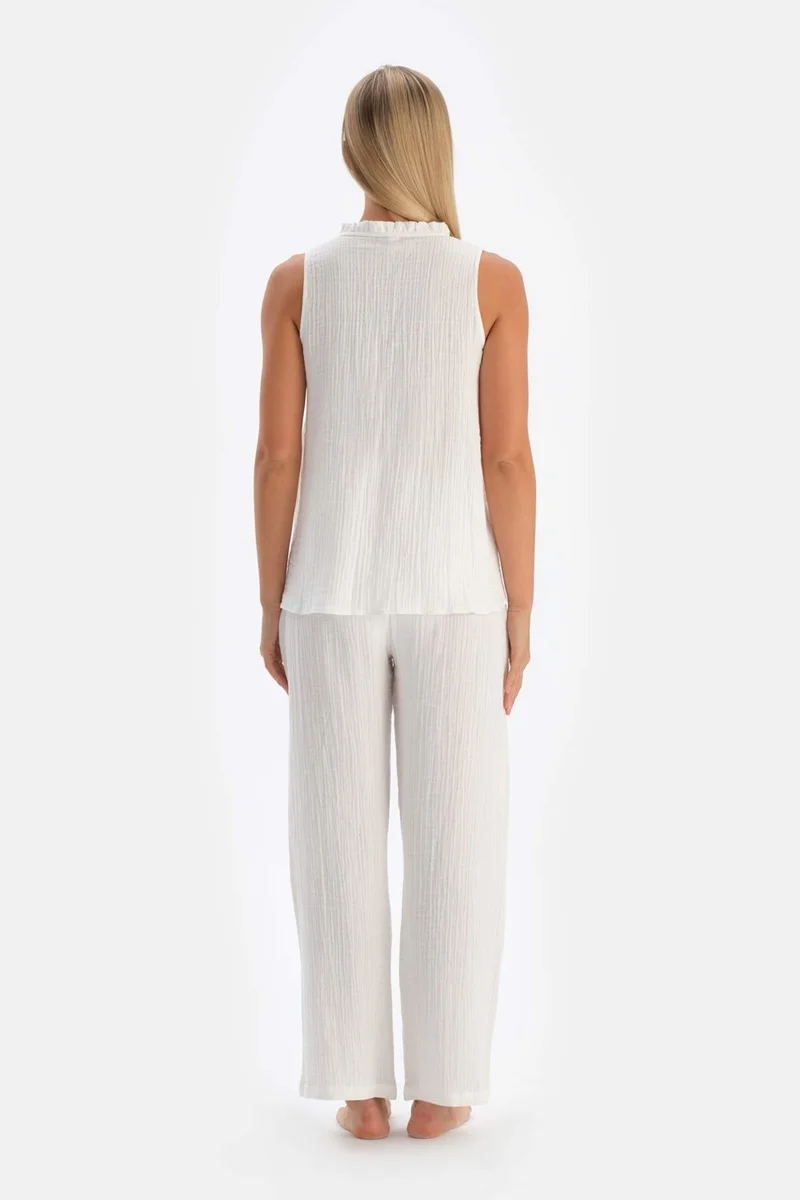 dagi White Ruffle Placket Muslin Maternity Pajama Top
