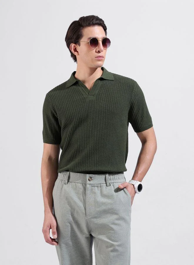 شركة المرآب الهندية Men Slim Fit Textured Polo Neck Half Sleeves T-Shirt