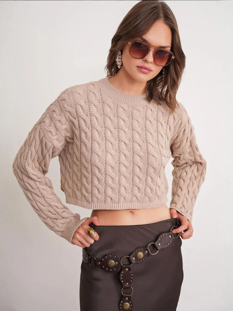 Mixray Cable Knit Pattern Crew Neck Sweater
