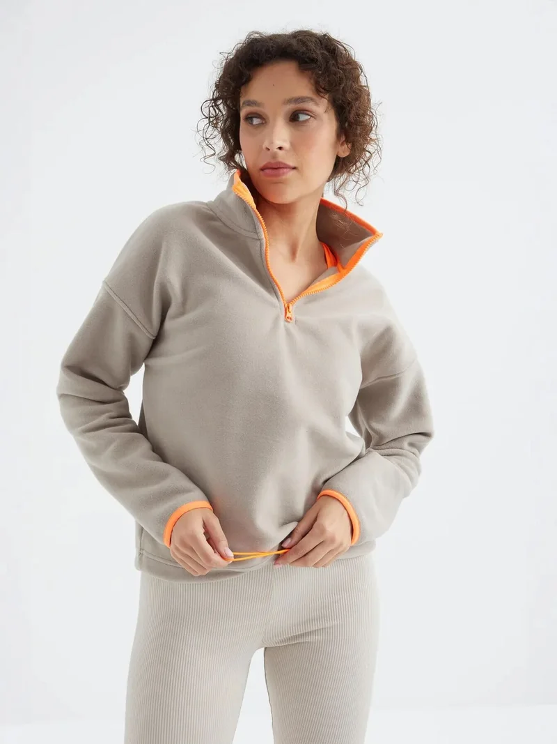 تومي لايف TOMMY Oversized Plush Half-zip Sweatshirt