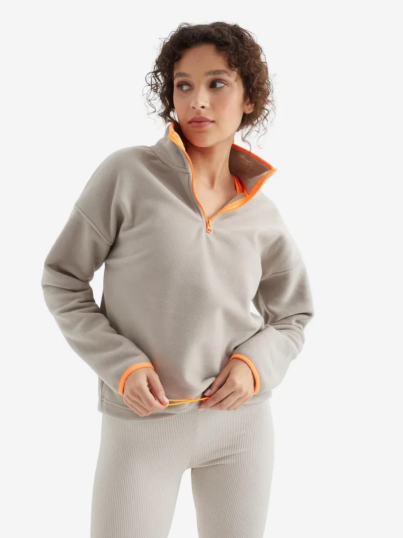 تومي لايف TOMMY Oversized Plush Half-zip Sweatshirt