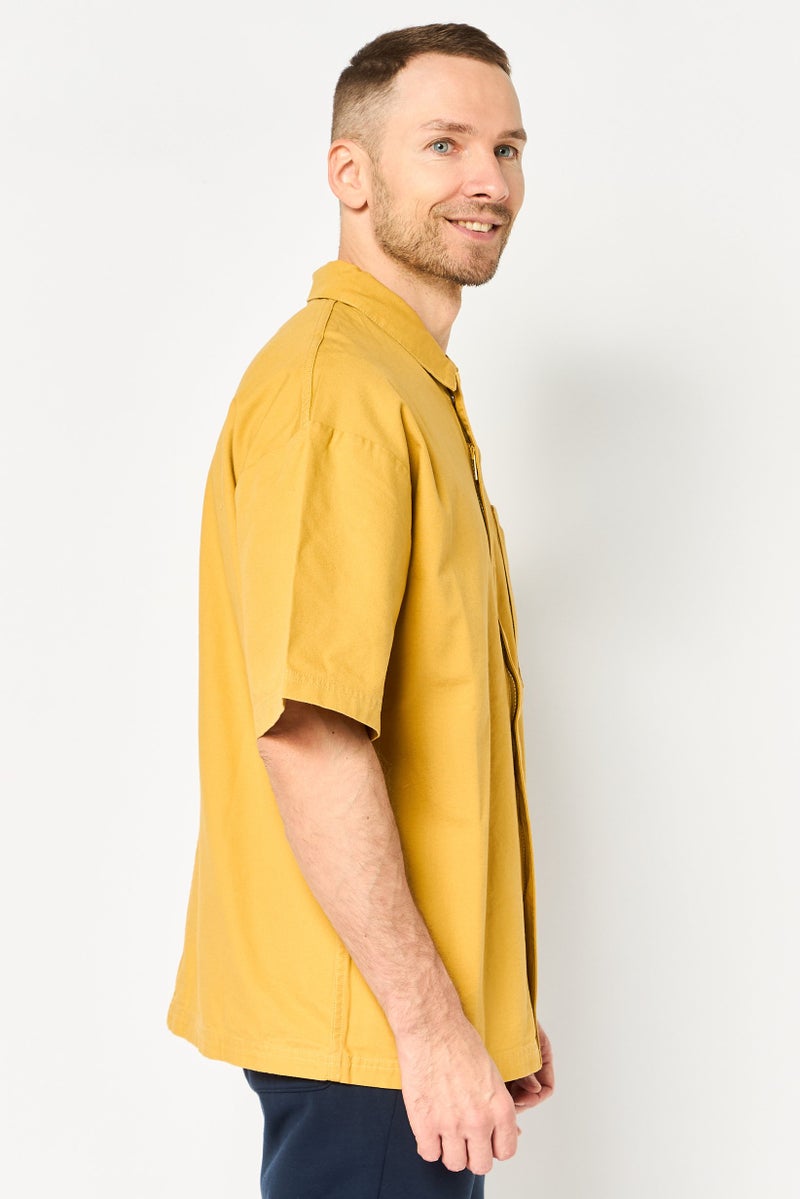 Nike Men Loose Fit Short Sleeve Outdoor Shirt, Mustard - Image 4