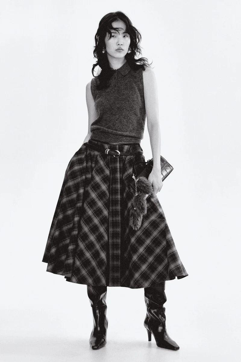 H&M Collared sweater vest