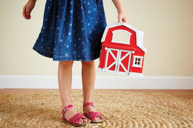 Green Toys Farm Playset - 13 Piece Pretend Play, Motor Skills, Language & Communication Kids Role Play Toy. No BPA, phthalates, PVC. Dishwasher Safe, Recycled Plastic, Made in USA, Red - Image 5