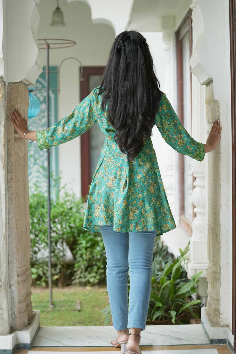 Yash Gallery Polyester Women's Floral Placement Printed 3/4 Sleeve Keyhole Neck Short Kurti (S, Green, Regular Fit) - Image 4