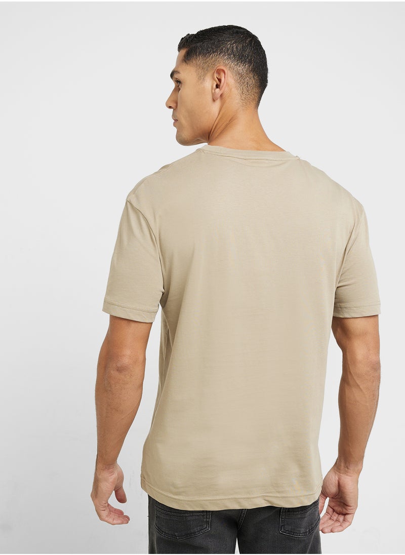 CALVIN KLEIN Hero Logo Comfort T-Shirt  - Image 2