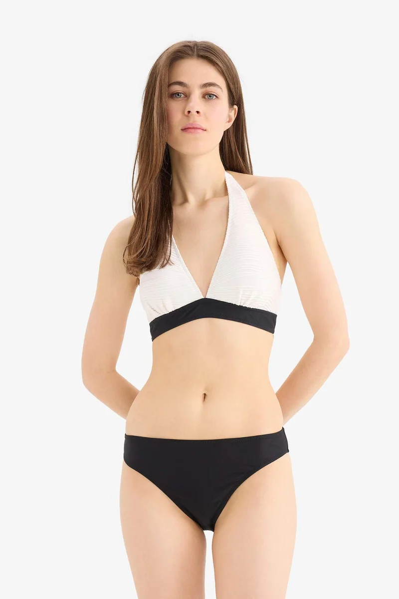 ديفاكتو Fall in Love Regular Fit Bikini Top
