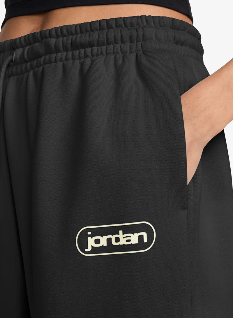 Jordan BLACK/(SAIL) Jordan Flight Fleece Baggy Sweatpants for Women | Best Price UAE