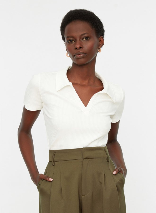 trendyol White Fitted/Situated Crop Polo Neck Ribbed Stretch Knit Blouse - Image 5