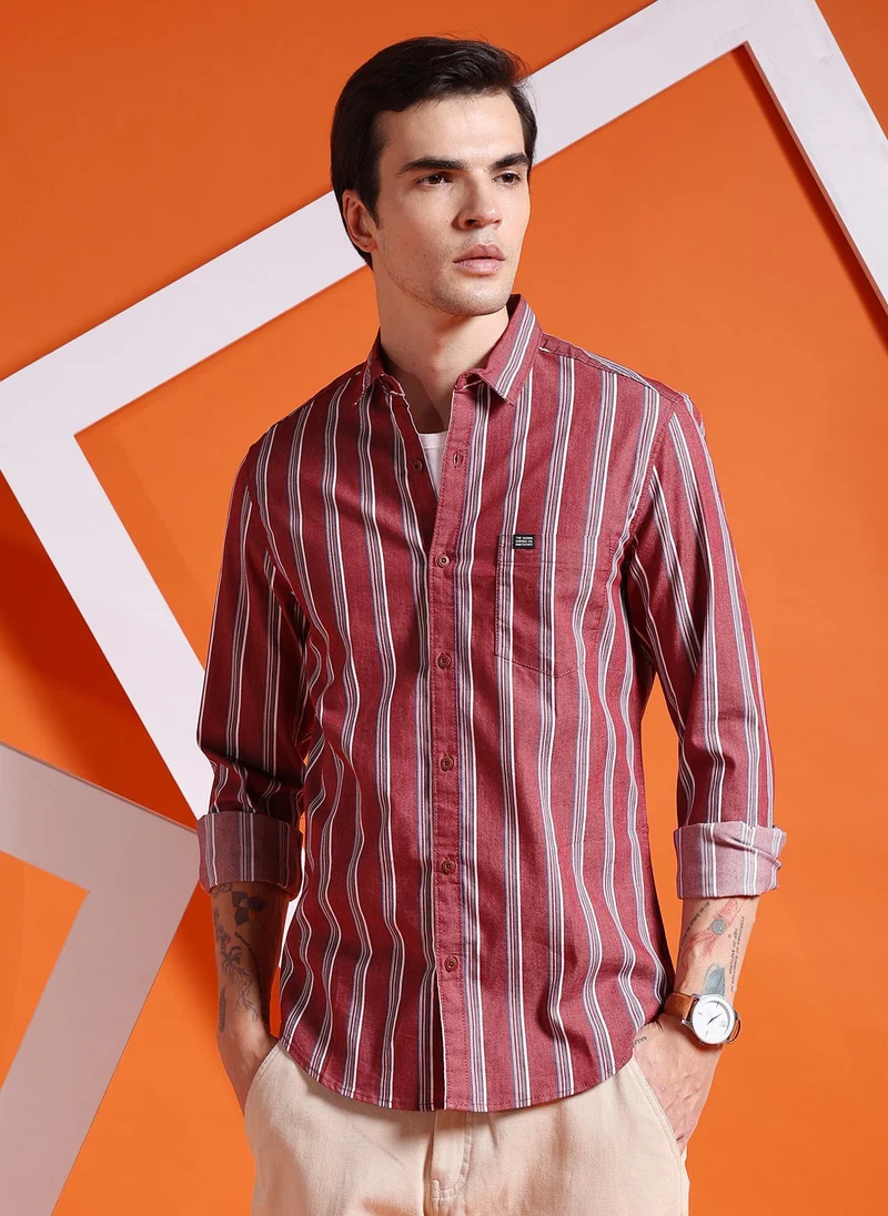The Indian Garage Co Men Slim Fit Striped Full Sleeves Cutaway Collar Casual Shirt