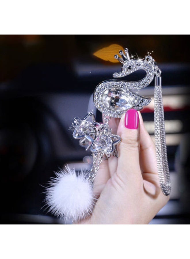 زينة سيارة داخلية، مرآة الرؤية الخلفية، قلادة بوم بوم من ريش البجعة، إكسسوارات سيارة قطيفة مزينة بالألماس، زينة سيارة إبداعية - Image 5