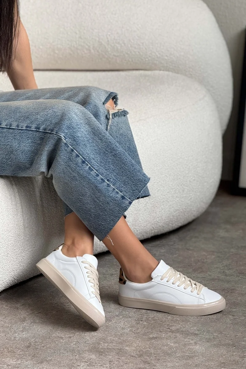 نيشانتاشي شوز Charlie White Matte Back Leo Flat Sole Women's Lace-Up Sports Shoes