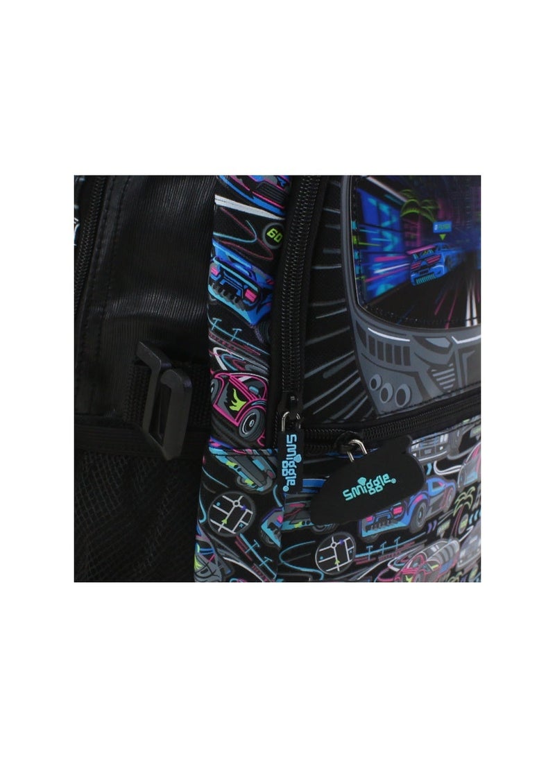 سميجل حقيبة ظهر "سميغل" (Smiggle) بتصميم سيارات، مقاس 17 بوصة – لون أسود - Image 3