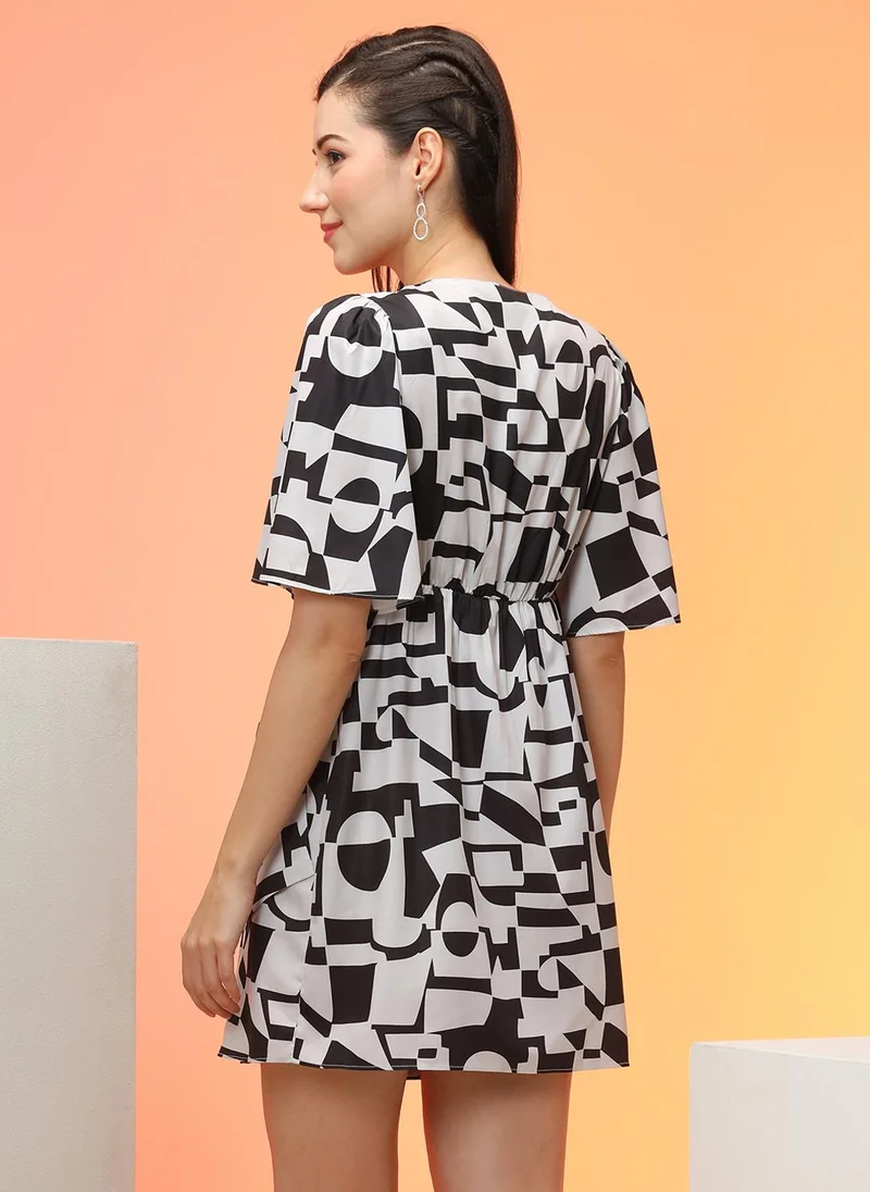 globus Globus Women V-Neck Crepe Wrap Dress