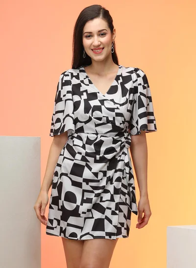 globus Globus Women V-Neck Crepe Wrap Dress