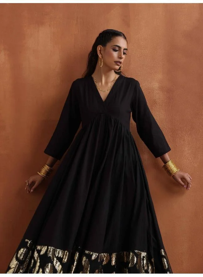 ترو برونز trueBrowns Black Metallic Flared Anarkali Kurta Set