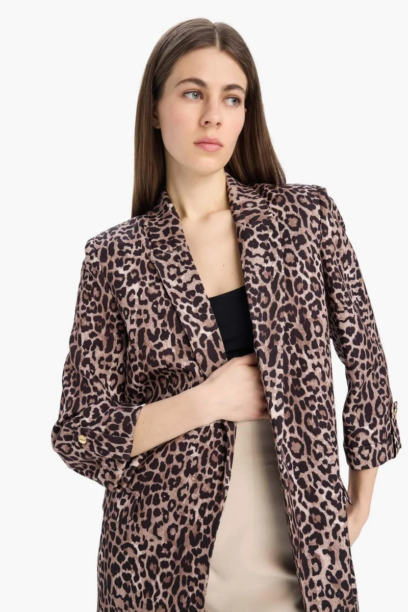 ديفاكتو Oversize Fit Jacket Collar Blazer