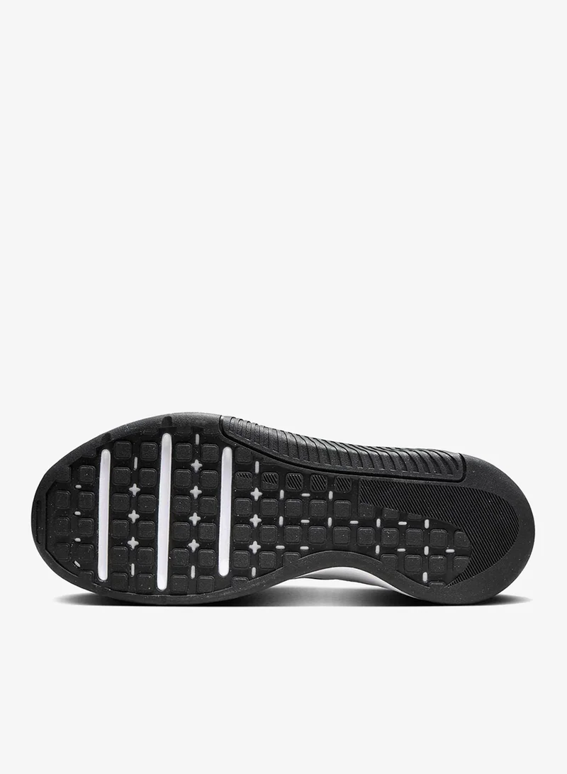 نايكي إم سي ترينر ٣