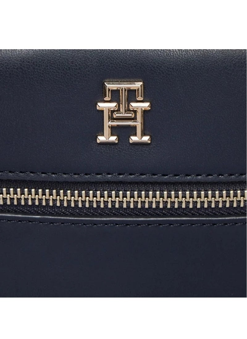 Tommy Hilfiger Plus Tommy Hilfiger Iconic Tommy Camera Bag  - Image 2