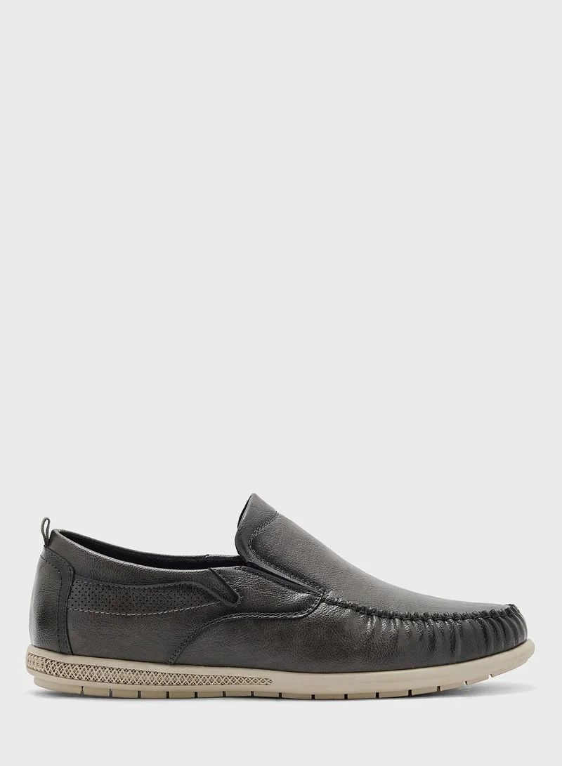 Robert Wood Casual Wear Slip Ons