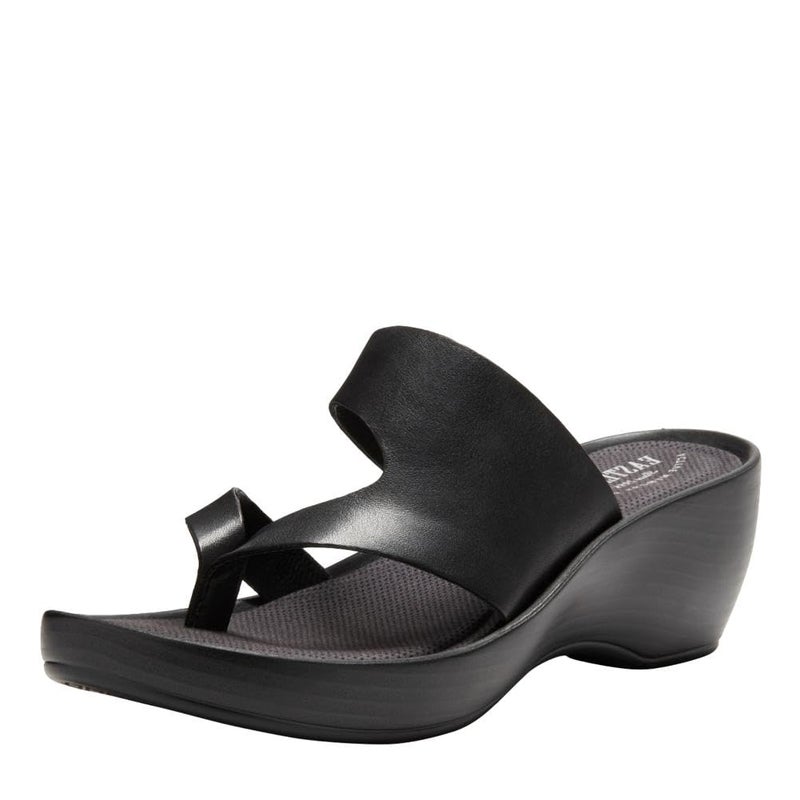 EASTLAND Womens Laurel Sandal Black 7 Wide
