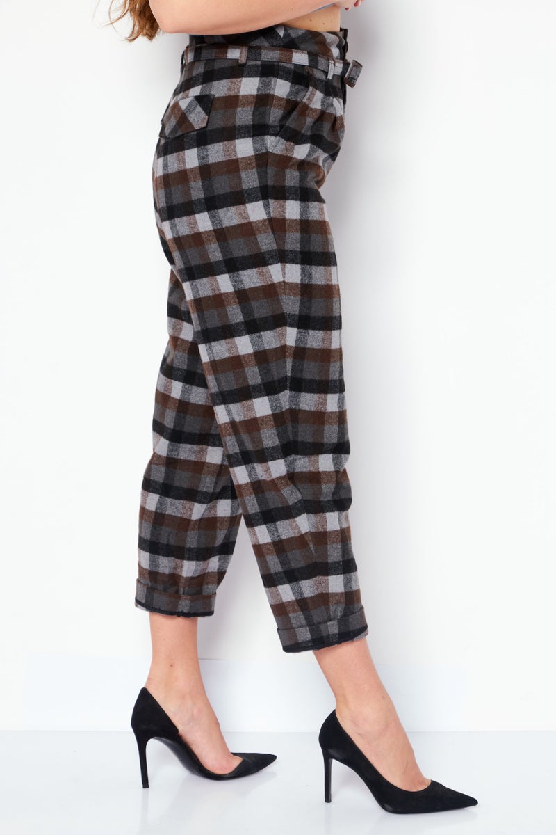 ONLY Women Regular Fit  Belted Straight Pants, Black Combo - Image 3